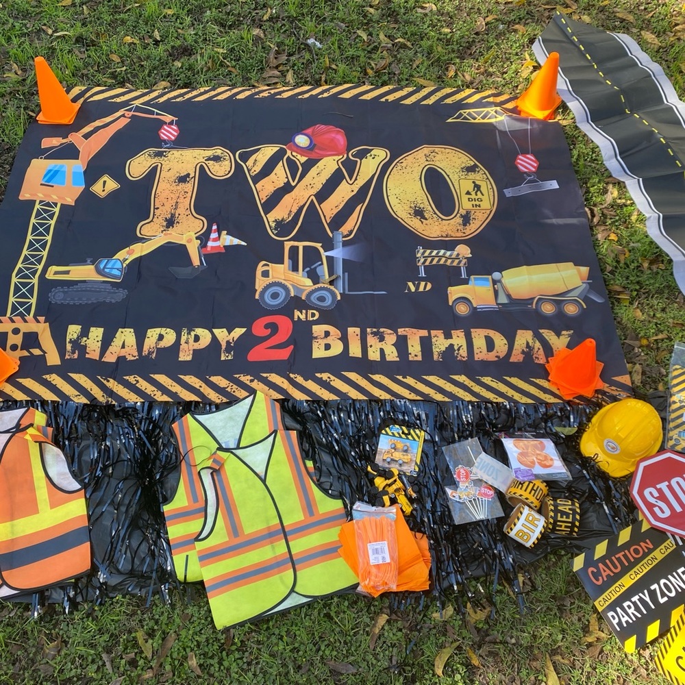 2nd Birthday backdrop and accessories